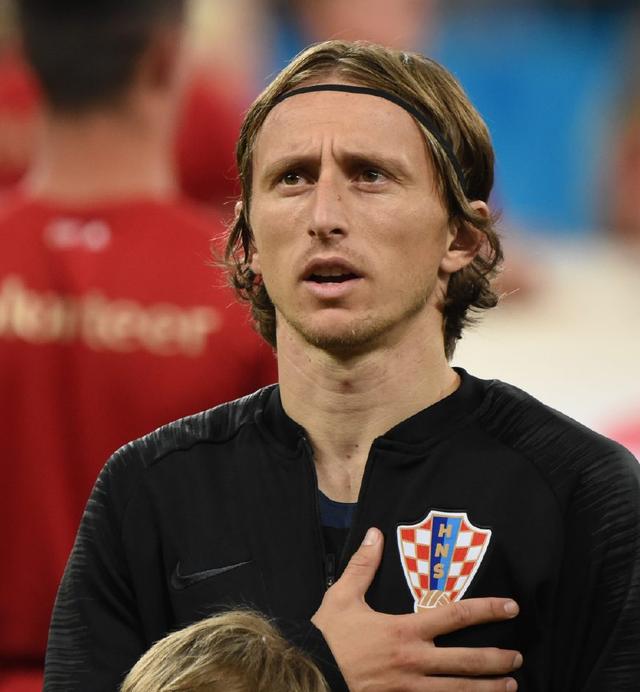 海纳：过去的几个赛季里，我们遇到这样的情况就放弃了