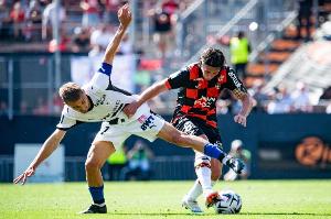 比塞克：不考虑转会问题；我必须持续出场才有机会踢世界杯