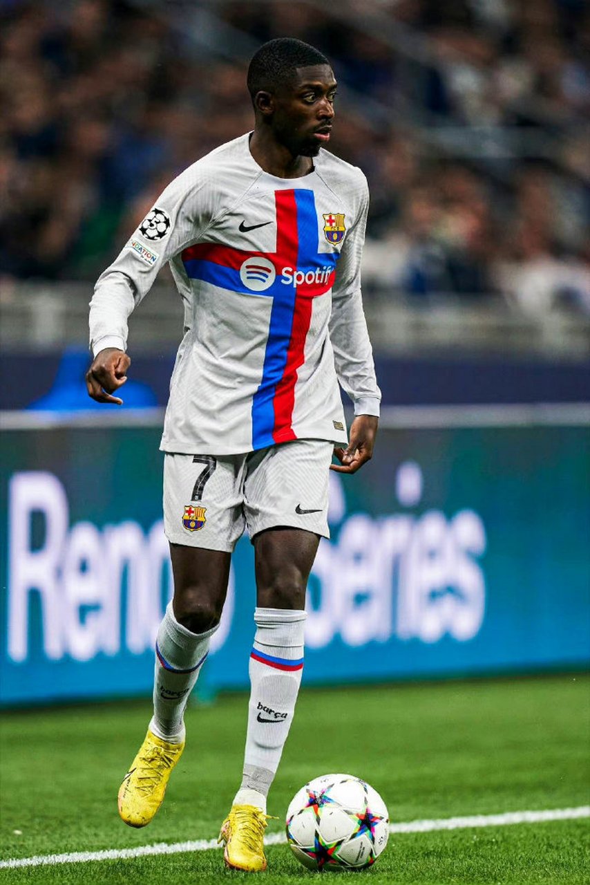 为何亲斯内德？穆帅：斯内德给了我三冠王，那是最棒的一年