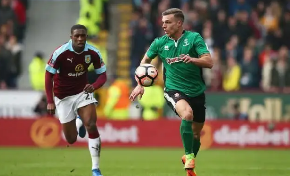 德天空：阿森纳多次考察法兰克福快马巴奥亚，红军热刺也有意