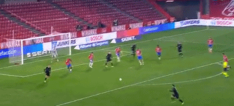 克莱：比赛中喷点垃圾话很有趣，只要不人身攻击就可以