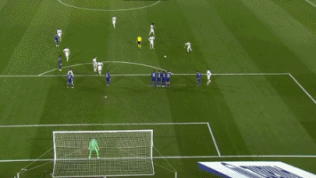 亚精英赛半场：陈威屡献神扑力保城池，海港0-0柔佛新山